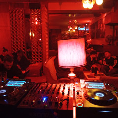 ////// Xminder @ Zu Mir oder Zu Dir ////// [ 28-11-2025 ]