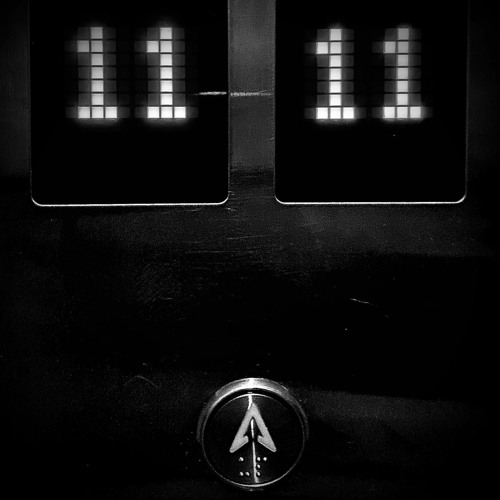 11 11 - Dream Awake - VI
