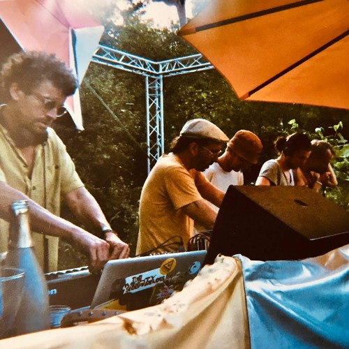 wir sind die Sonne feat. Dario Klein - wer bist du? (live jam, Tumult Im Fuchsbau) auf iiwii.cologne (it is what it is! Köln - Germany)