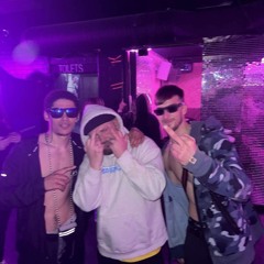 Lo Kickz-smile hot and be horny