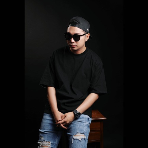 Listen to music albums featuring RR - SUNROOF 2022 [ DJ RYCKO RIA ] by ...