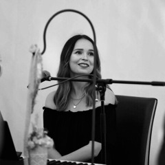 Dancing On My Own - Caro.