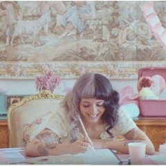 Melanie Martinez - Arts And Crafts