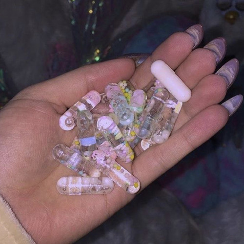 Stream supalonely X glitter by Hannah🤍 Listen online for free on