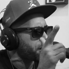 Original Juan en La Celda De Bob - Uno de los tipos más raperos del mundo (U.D.L.T.M.R.D.M)