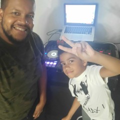 djToma_ft_ DjMaX1 My sons first mix, i had to put it up lol