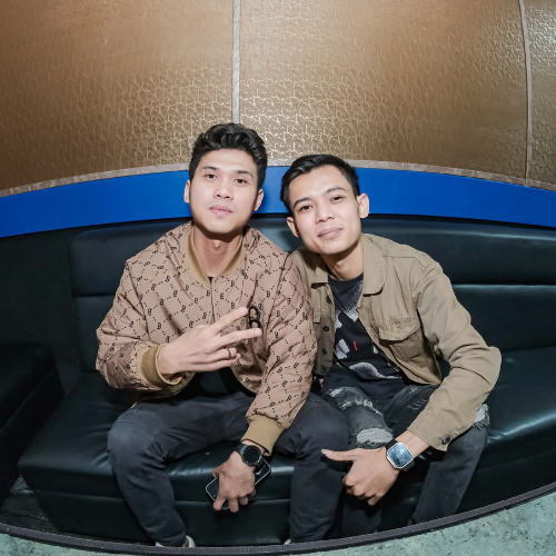 Dont Watch Me Cry - ( Ronald 3D X Agung Kinoy )