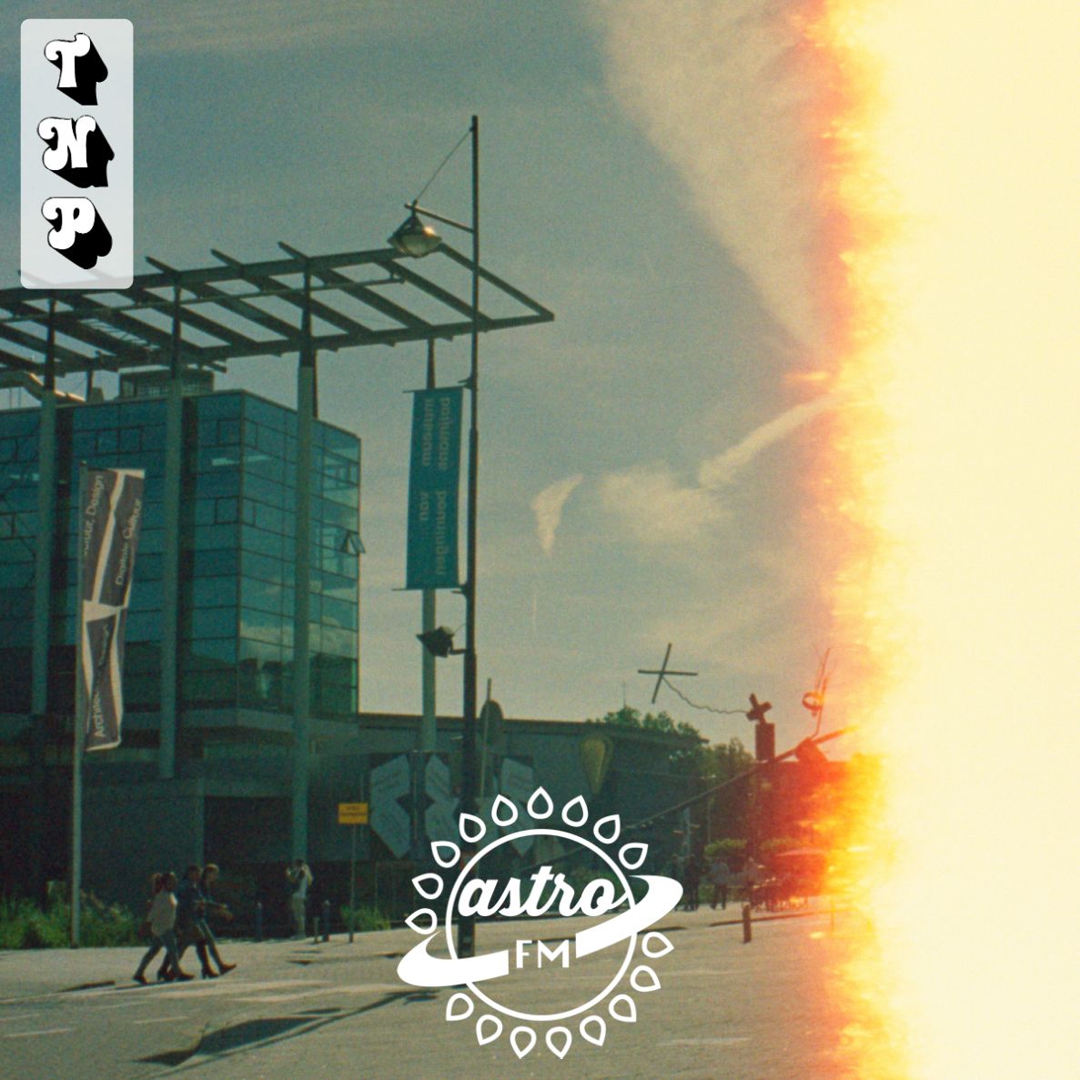 AstroFM 041 // The Ear Is A Lone Beholder by For Caroline