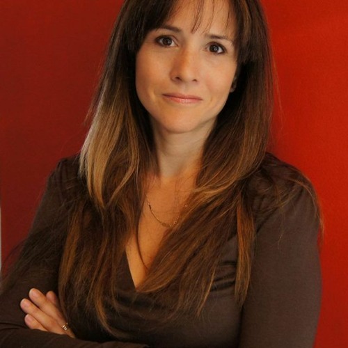 Listen to music albums featuring Entrevista a Laura Quiñones, diplomada