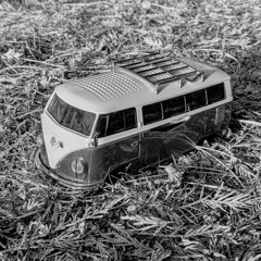 Techno Bus