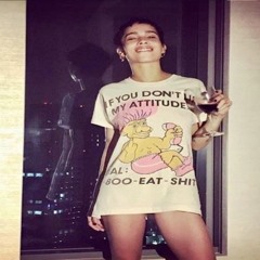 zoe kravitz (touchthwsky_1)