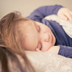 Schlafe Kleine Emma (Chillstep)
