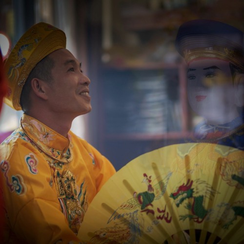 Cô Bé Thượng Ngàn