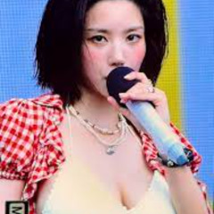 Kwon Eun‑Bi – ‘Thần nữ Waterbomb’ tái xuất với thân hình nóng bỏng gây tranh cãi!