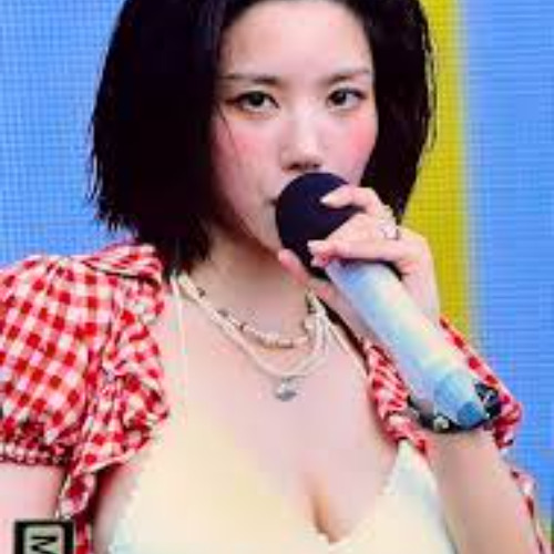 Kwon Eun‑Bi – ‘Thần nữ Waterbomb’ tái xuất với thân hình nóng bỏng gây tranh cãi!