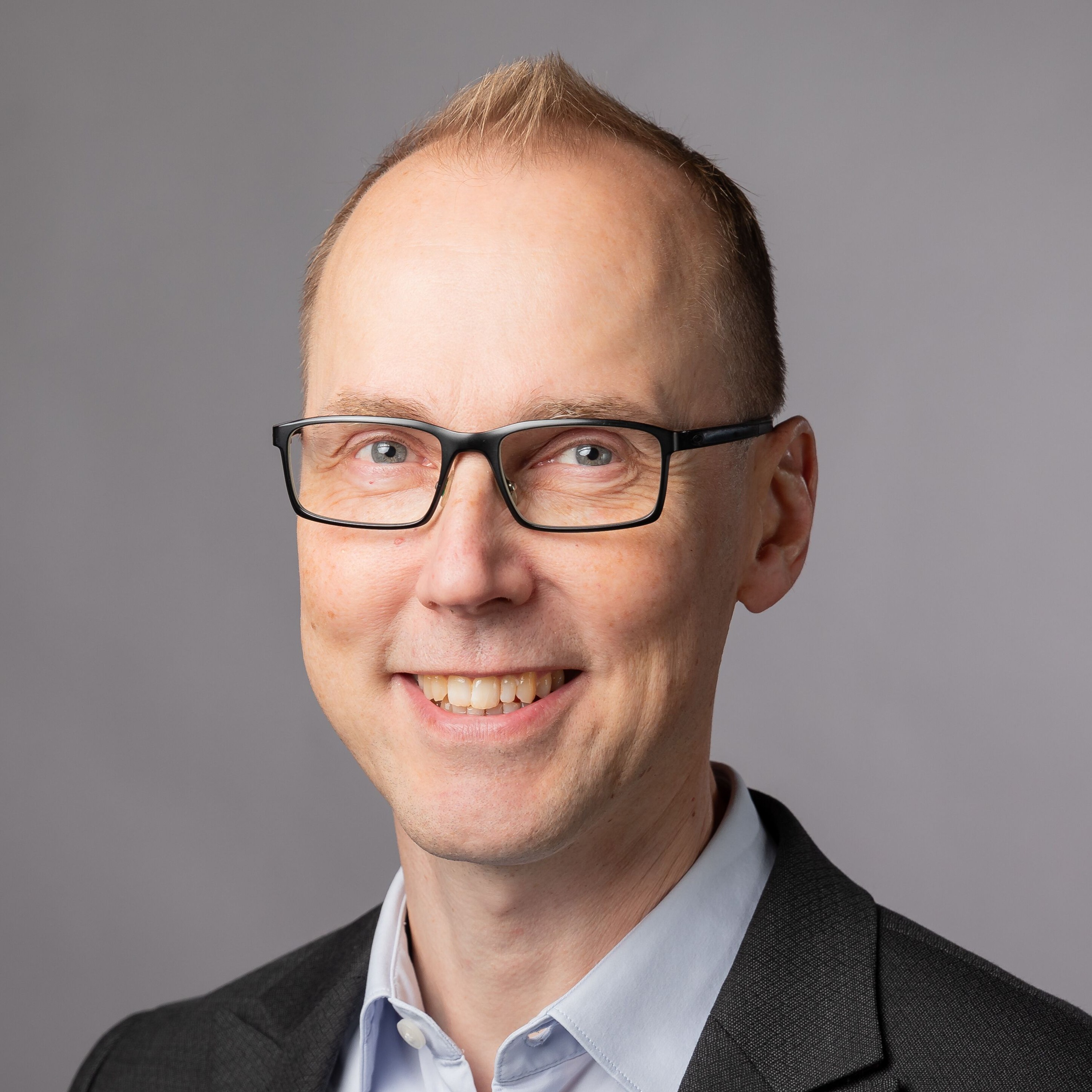 Tomi Westerlund: Älykkäät robotit arjessamme - ystäviä vai uhkia? episode artwork