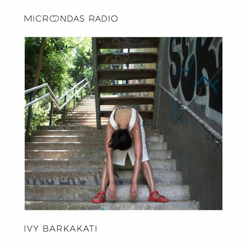 Microondas Radio 162 / Ivy Barkakati