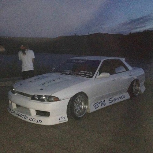 Revenge Spirits X MITKØ -Play It Right (Remix)