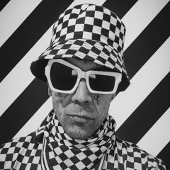 Deekline & Wizard - One In The Front (Pok3r VIP)