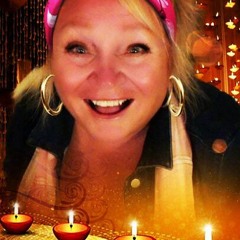 The Rose Poet Aureate - Lady A