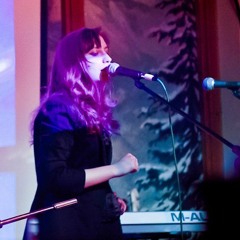 Mylene Farmer L'amour Nest Rien (Cover by Catherine Flox Live Version)