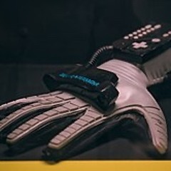 Power Glove