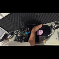 Testing Pioneer DJM-750k & Technics 1200 MK2/MK5 & records to Kommune Club 27/04/24