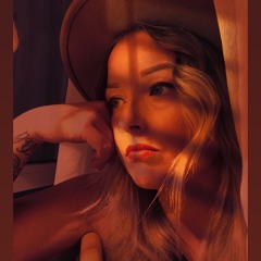 Filippa Nassil FAR ASTRAY