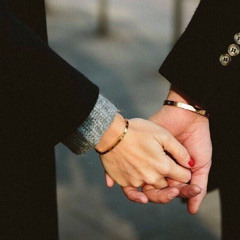 برتاح وبطمن وأنا في حضنك أخاف من إيه؟