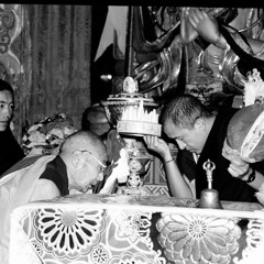 ཕུན་ཚོགས་ལྔ་ལྡན
