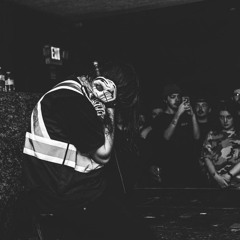 FIGURE.35 (BONES ACAPELLA)