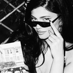 KYLIE JENNER [RASCUNHO]