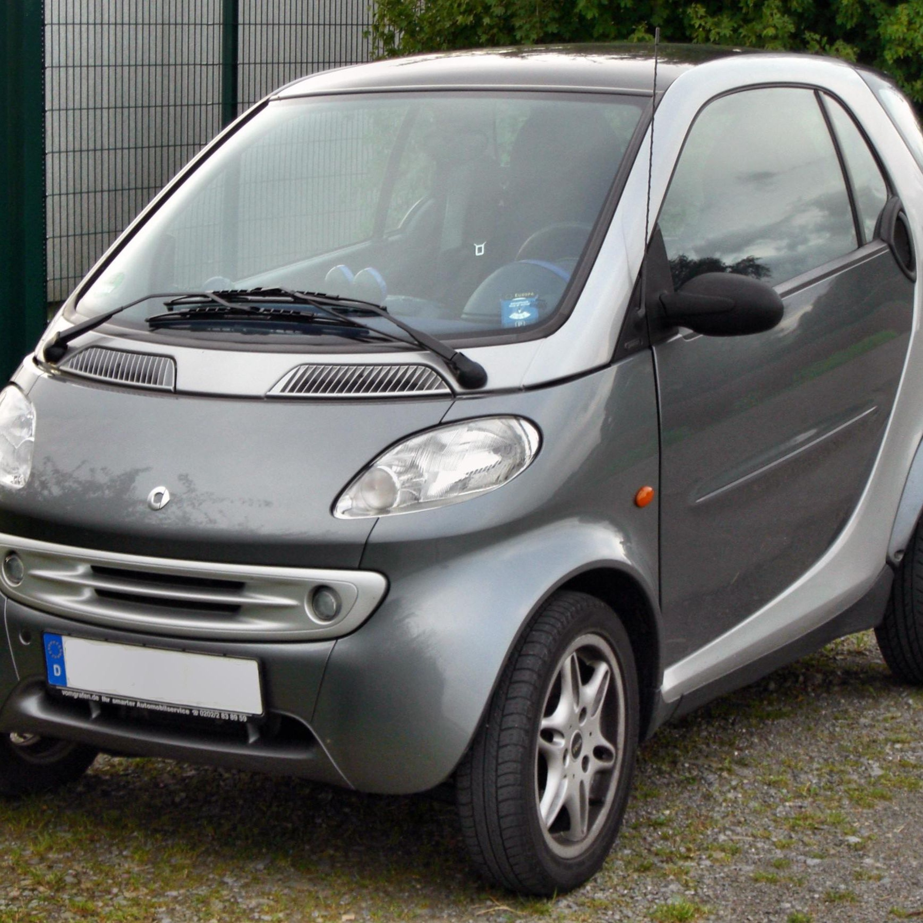 Overdrive: Smart Car tries again; Mazda MX-5 fourth generation – keeping the image alive thumbnail