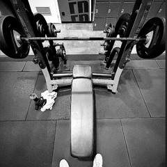 IS HET WEER CHESTDAY???