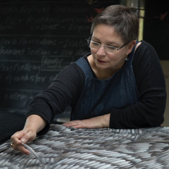International artist Kate MccGwire chats with Kirsty on "Art & Toast" on Sunday Breakfast