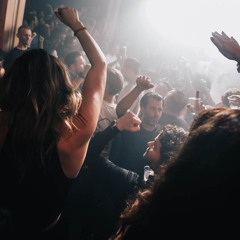 Instant Moments (Groove Safari Remix)