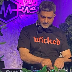 Moebius | Indie Dark & Techno Mix