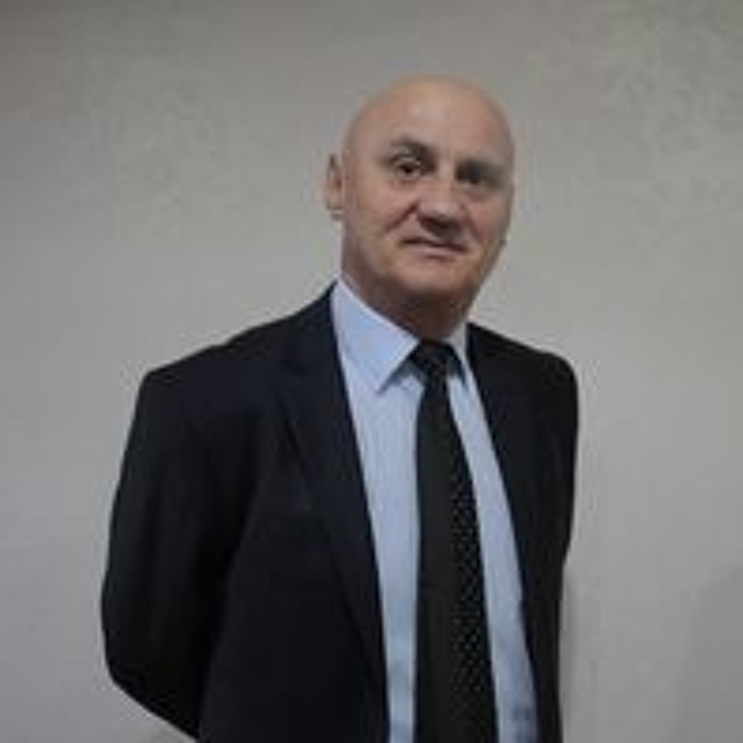 Абхазский историк с родимым. Гумба абхазия. Гурам габискирия. Абхазского композитора р. Гурам гумба биография.