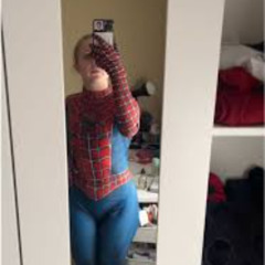 Ivy Harper Goes Viral on Twitter Gym Action and Spiderman Cosplay in the Spotlight