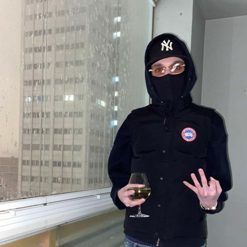 HOLLAAT Ft. Nikp