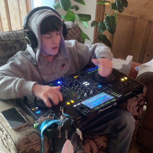 Stream Frezza DnB/Jungle 2024 Promo Mix by FREZZA | Listen online for ...