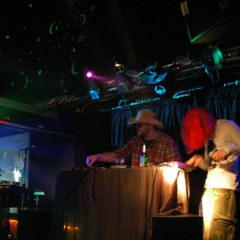 08 - Kettle (live @ Cyprus Ave 2011)