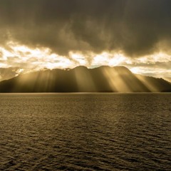 Vanegan - Sun Rays Through The Dark Clouds Of The Day - 10:07:2023, 21.30