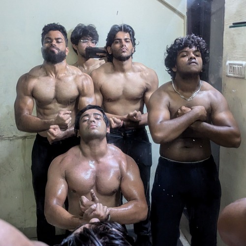 rajat dalal mere gym aachuka h 20 ladke le ke