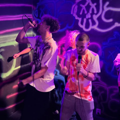 Bands Up ft. $moky