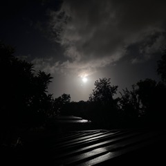 Young Astrea - Hey Todo Sigue Igual