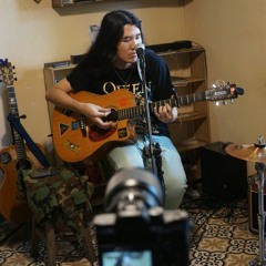 American Woman, No. 1 (live, solo)