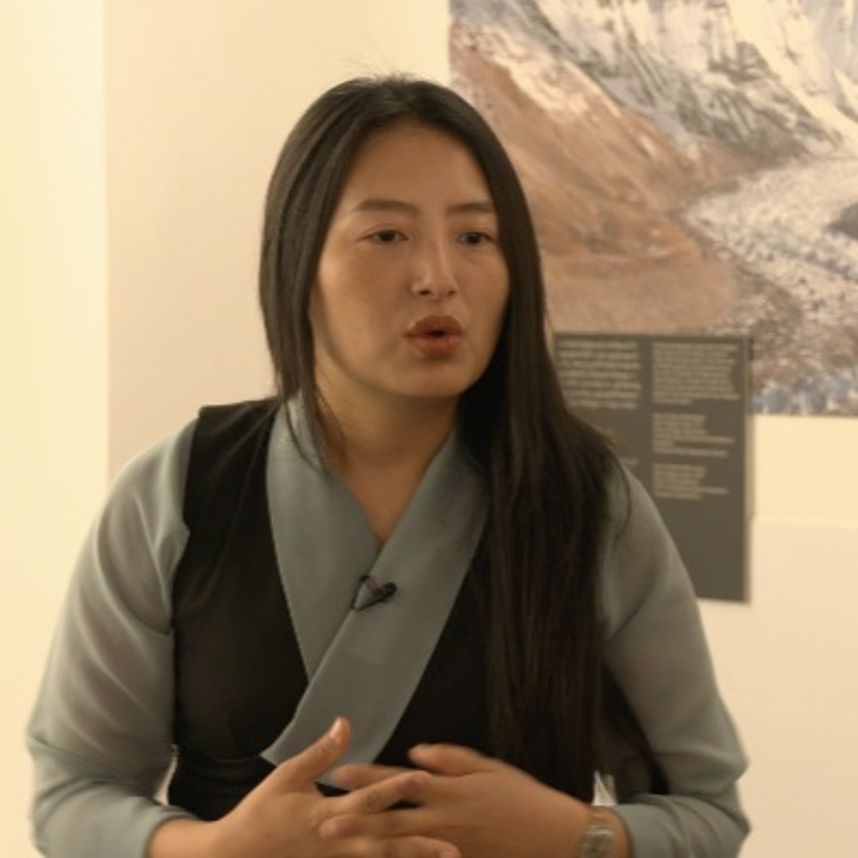 (Ep 196) Roles of Museum and the significance of the Tibet Museum episode artwork