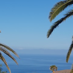 el azul del cielo embraca el mar.wav