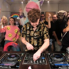 Ponyhof - Ravedave | Radio Rudina